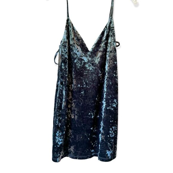 TOBI Teal Velvet Valari Cami Shift Dress - Picture 2 of 11